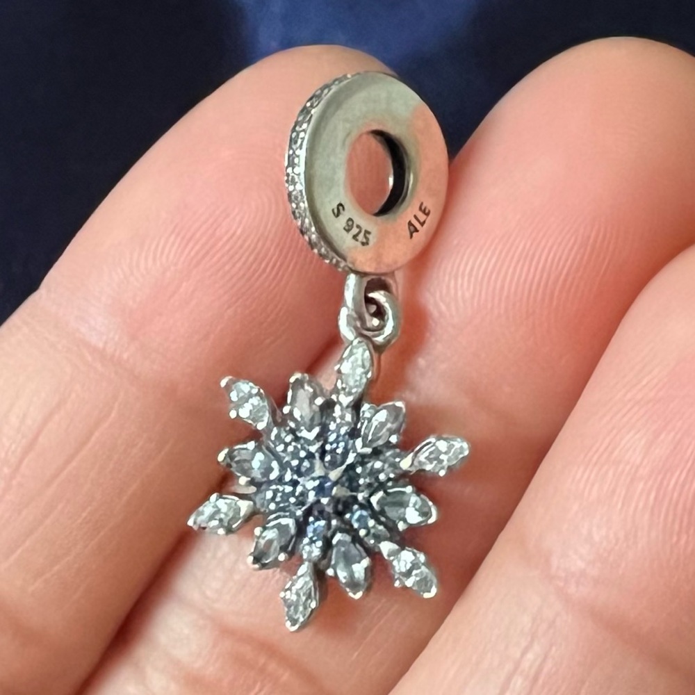 Retired Pandora Crystalized Snowflake Dangle Charm With Clear Cubic Zirconia - Picture 9 of 9